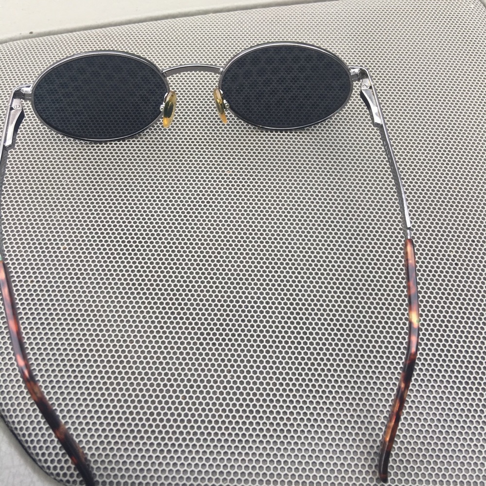 Classic John lemon  style  of glasses